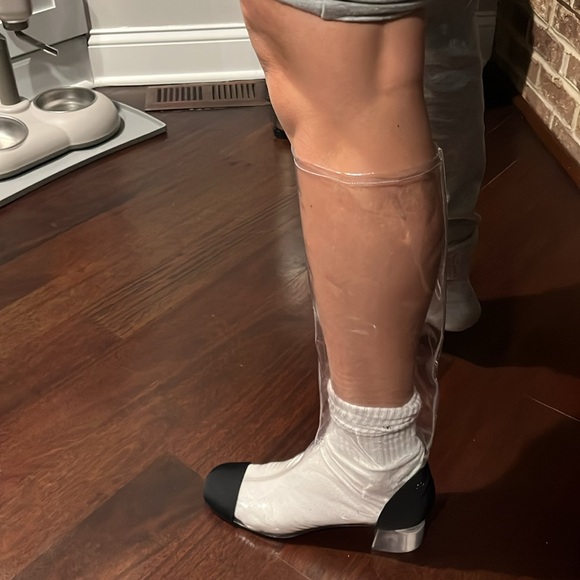 Channel Rainboots - Picture 5 of 16